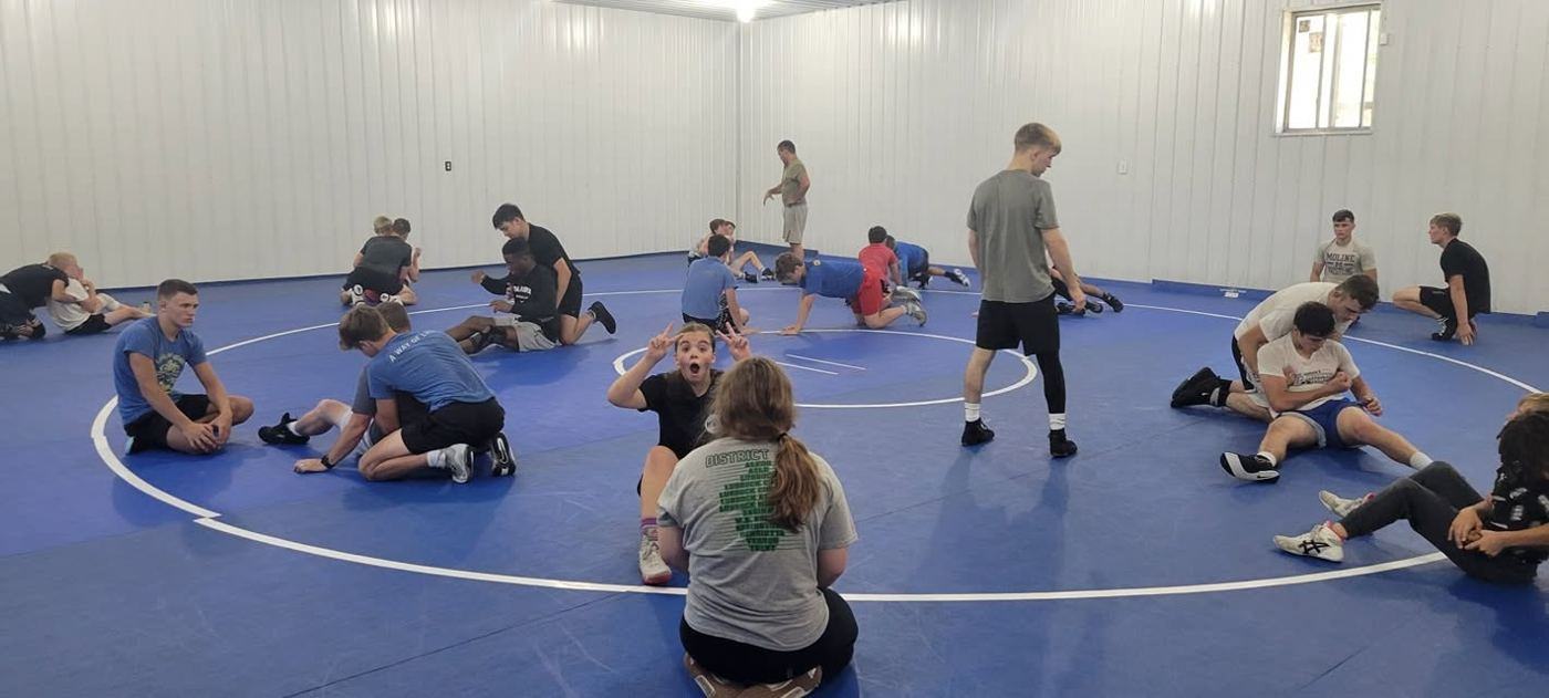 Club members working technique at a clinic